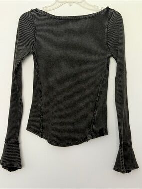 We The Free Ribbed Long-Sleeve Top in Charcoal size Large